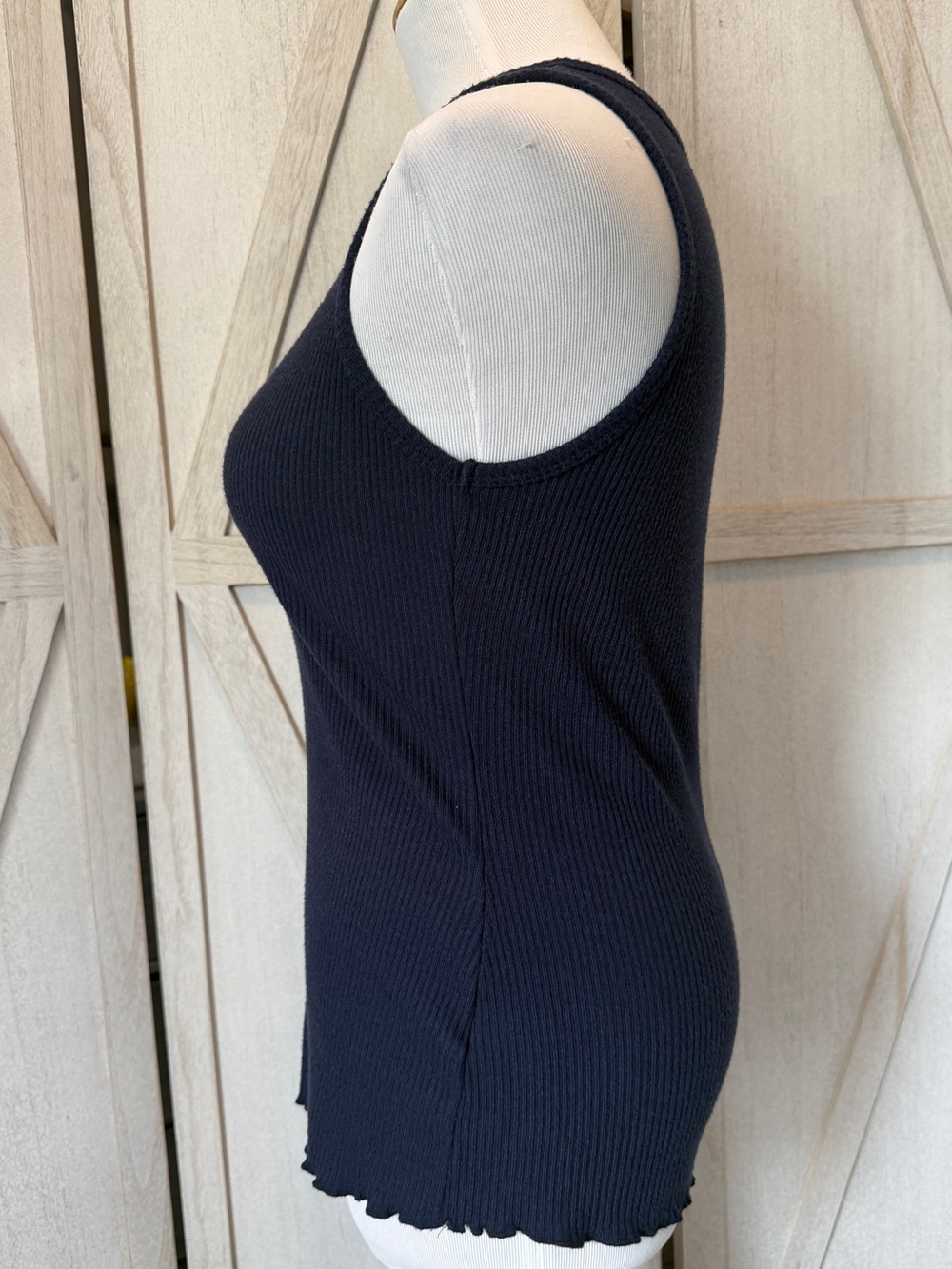 Navy Ribbed Knit Tank Top - Picture 8 of 9